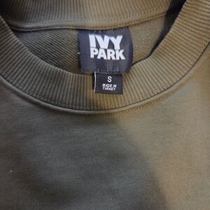 IVY PARK Olive Green Crewneck
